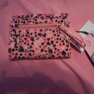 NEW VERA BRADLEY "Love You Lots" Pattern RFID Riley Compact Wallet